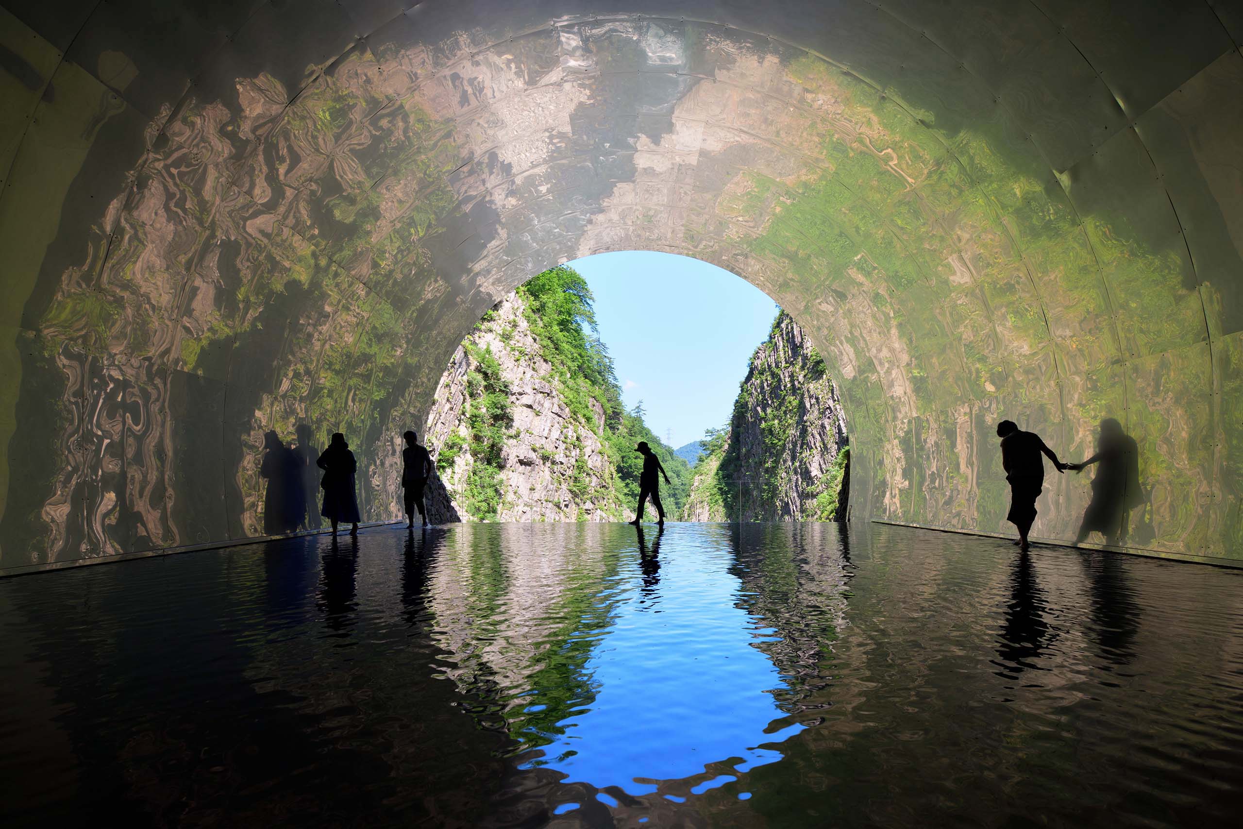 Tunnel of Light - C3GLOBE