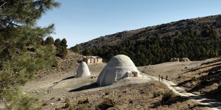 Rehabilitación de los pozos de la nieve de Sierra Espuña.