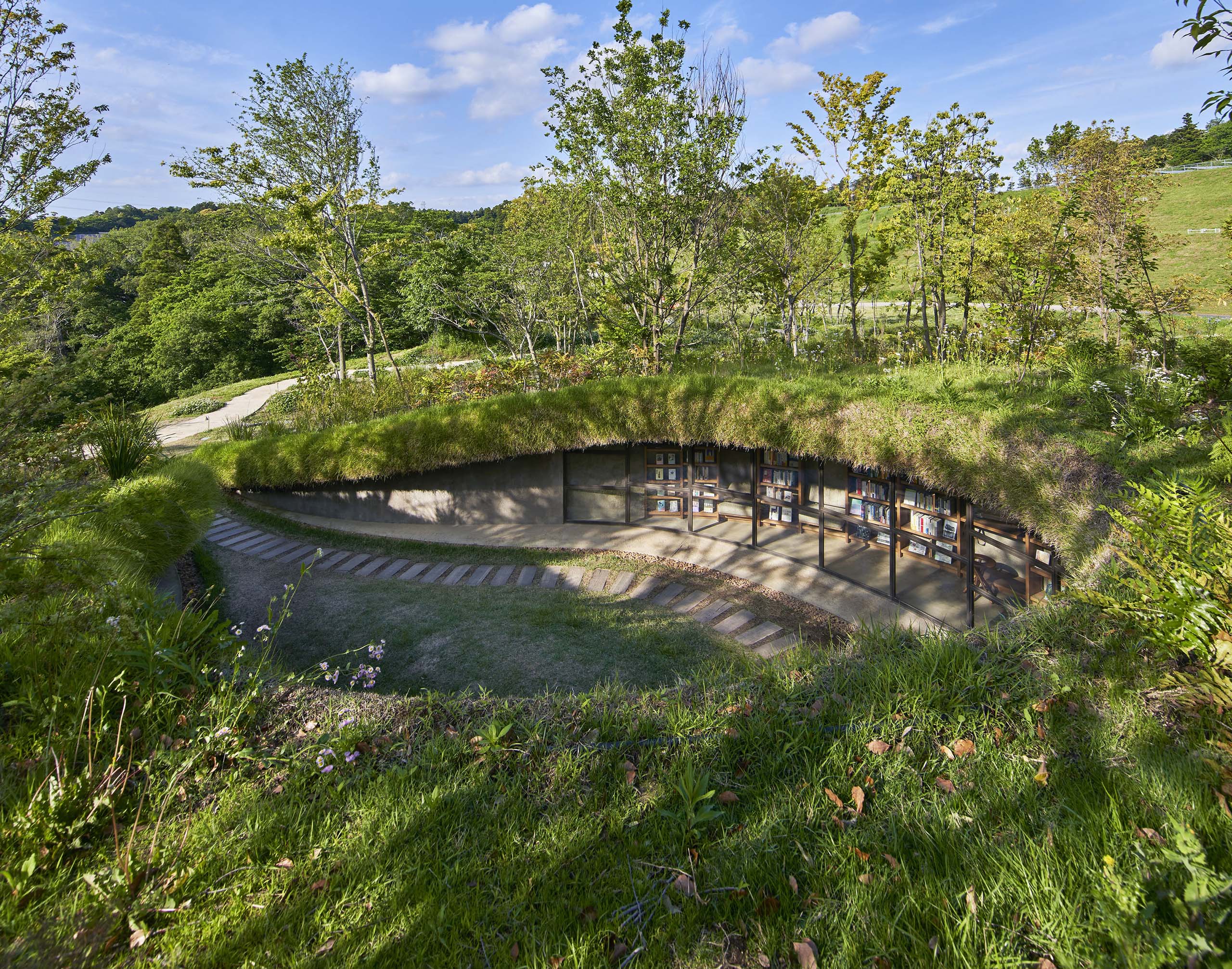 JAPAN 日本 LIFE world library Library in the Earth - C3GLOBE