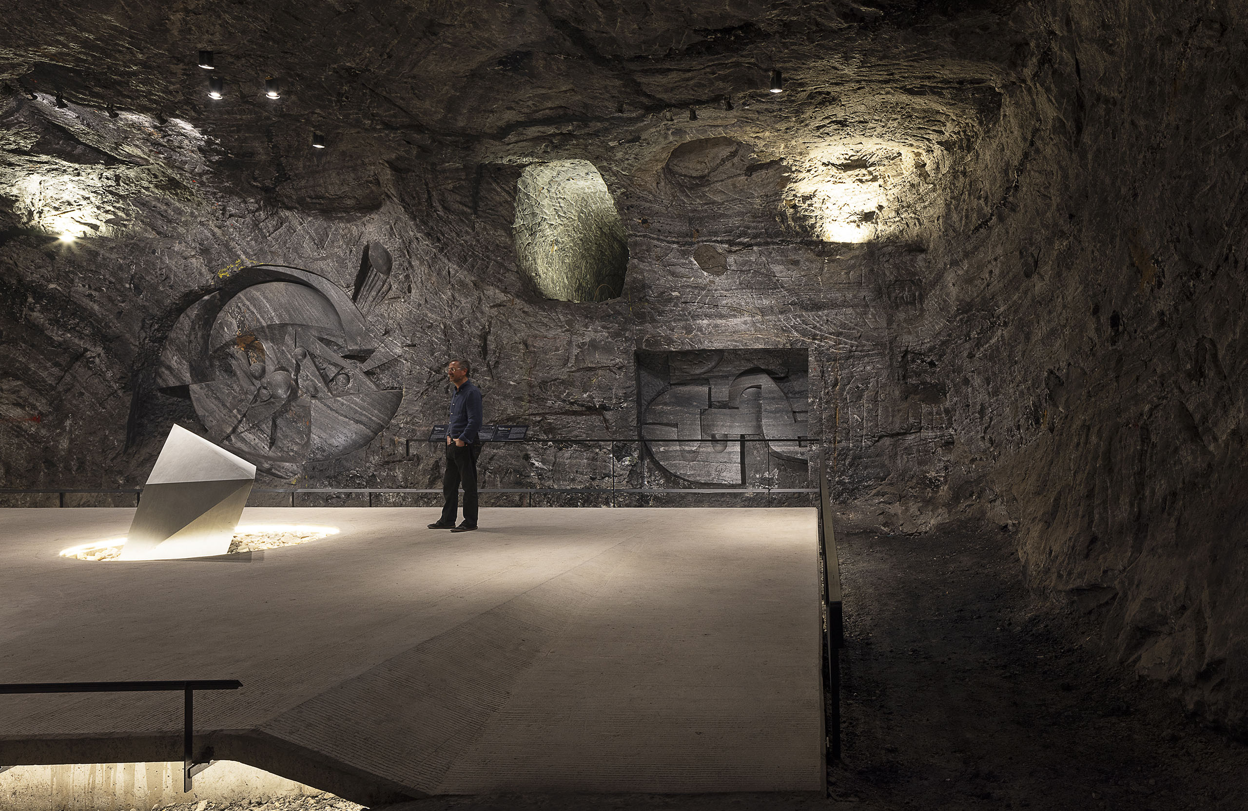 Monumental Sculpture Museum 180 meters underground - C3GLOBE